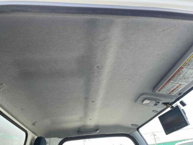 三菱ふそうキャンターアルミバン小型（2t・3t）[写真37]