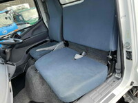 三菱ふそうキャンターアルミバン小型（2t・3t）[写真39]