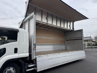 いすゞフォワードアルミウイング中型（4t）[写真12]