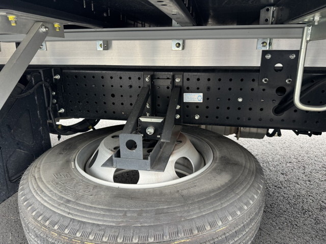 いすゞフォワードアルミウイング中型（4t）[写真33]