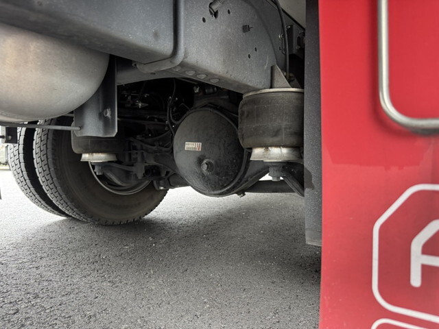 いすゞフォワードアルミウイング中型（4t）[写真38]