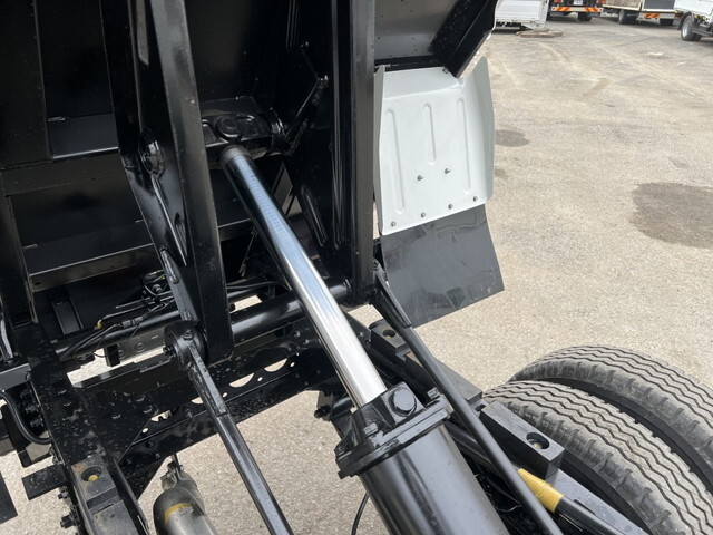 いすゞエルフダンプ小型（2t・3t）[写真21]