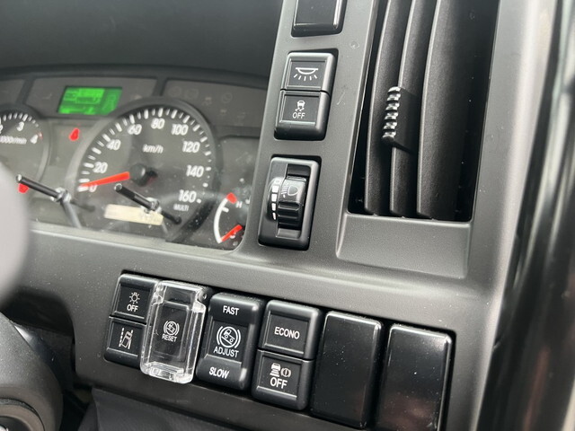 いすゞエルフダンプ小型（2t・3t）[写真07]