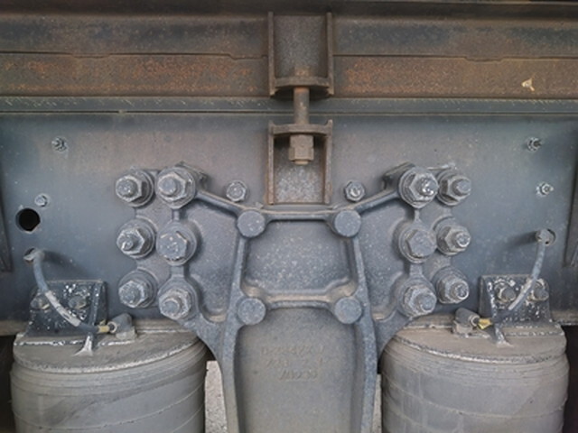 いすゞギガアルミブロック大型（10t）[写真10]