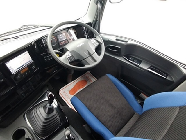 いすゞギガアルミブロック大型（10t）[写真26]