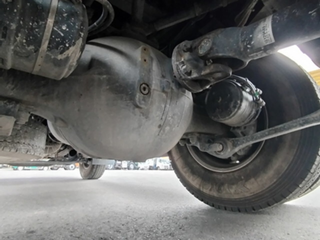 UDトラックスクオンダンプ大型（10t）[写真16]