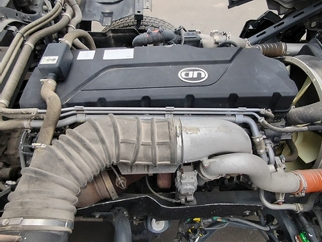 UDトラックスクオンダンプ大型（10t）[写真22]