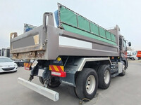 UDトラックスクオンダンプ大型（10t）[写真07]