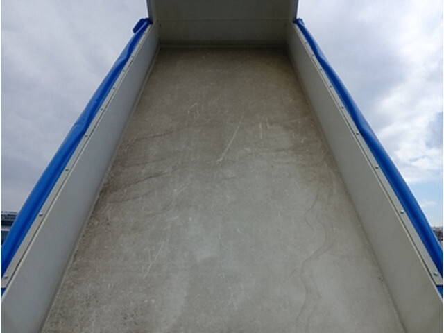 日野プロフィアダンプ大型（10t）[写真06]