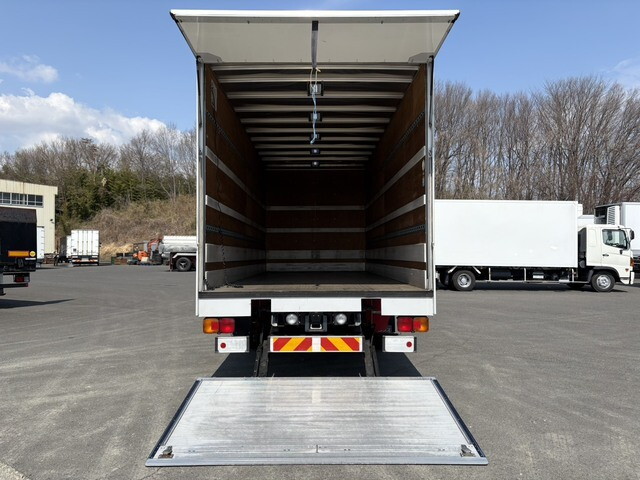 日野レンジャーアルミバン中型（4t）[写真10]