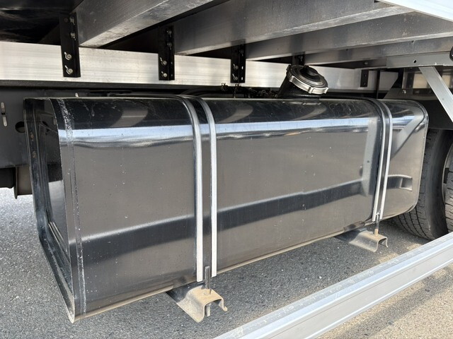 日野レンジャーアルミバン中型（4t）[写真21]