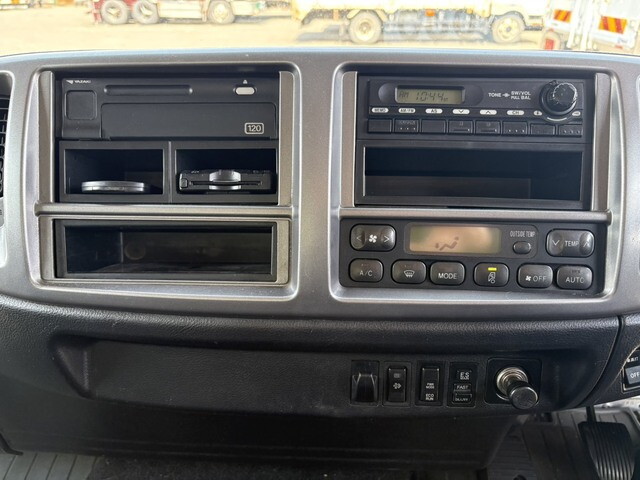 日野レンジャーアルミバン中型（4t）[写真34]