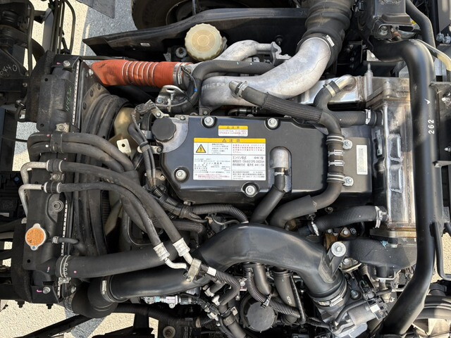 いすゞフォワード保冷バン中型（4t）[写真29]