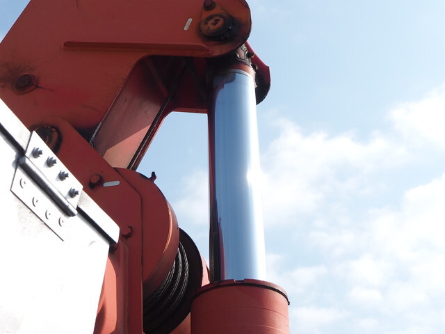 三菱ふそうファイタークレーン4段増トン（6t・8t）[写真13]