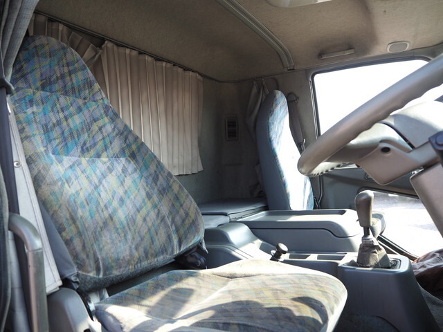 三菱ふそうファイタークレーン4段増トン（6t・8t）[写真33]