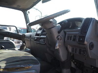 三菱ふそうファイタークレーン4段増トン（6t・8t）[写真36]