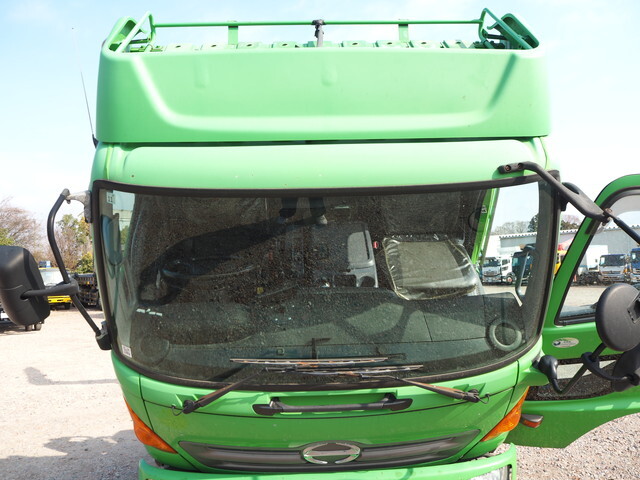 日野レンジャーコンテナ専用車増トン（6t・8t）[写真14]