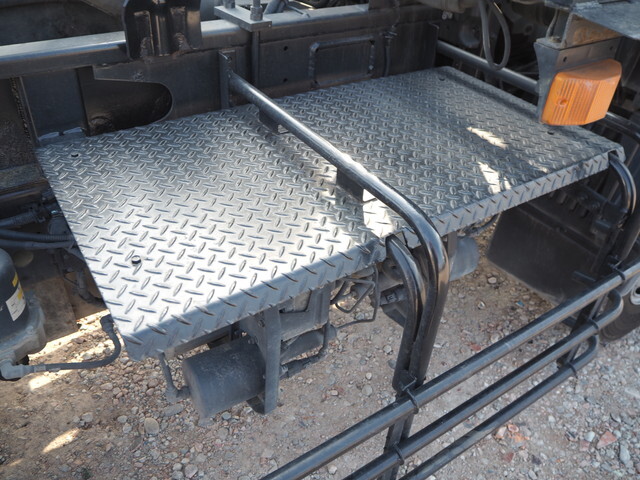 日野レンジャーコンテナ専用車増トン（6t・8t）[写真18]