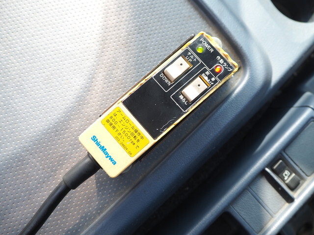 日野レンジャーコンテナ専用車増トン（6t・8t）[写真35]