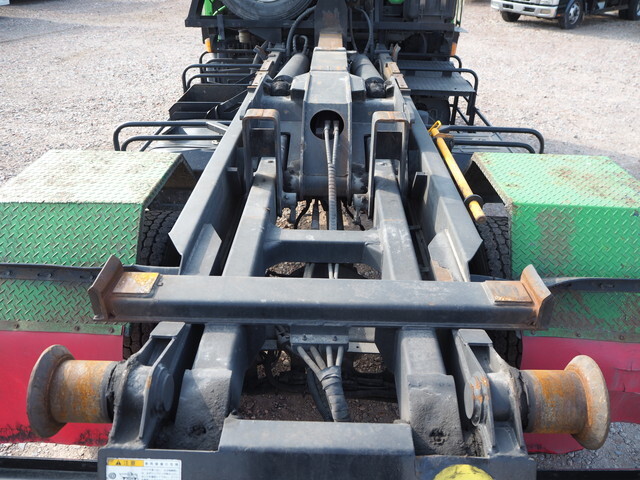 日野レンジャーコンテナ専用車増トン（6t・8t）[写真07]