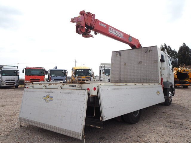 三菱ふそうファイタークレーン6段中型（4t）[写真16]