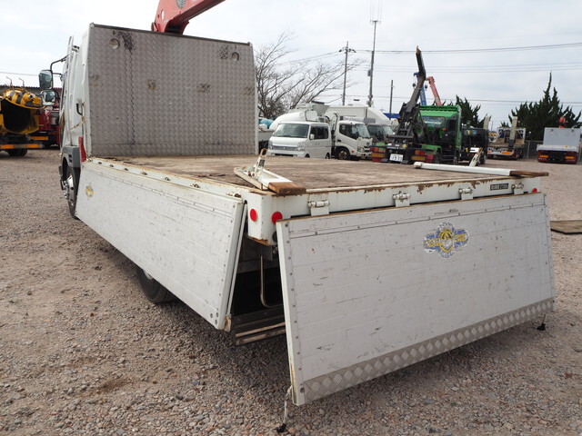 三菱ふそうファイタークレーン6段中型（4t）[写真18]