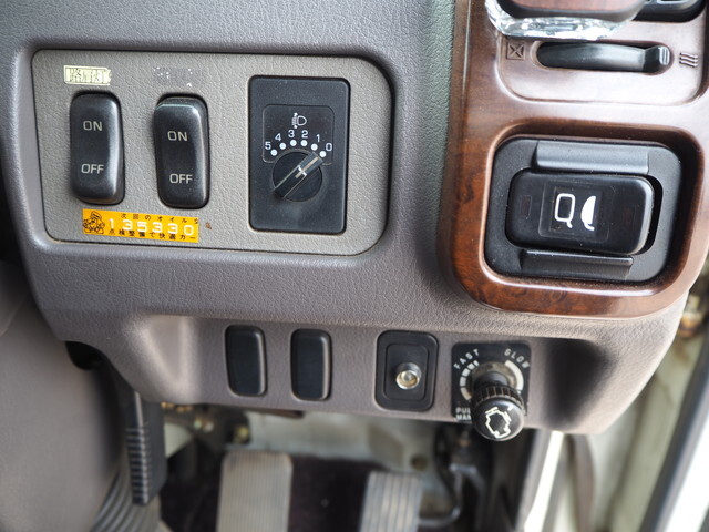 三菱ふそうファイタークレーン6段中型（4t）[写真39]