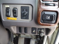 三菱ふそうファイタークレーン6段中型（4t）[写真40]