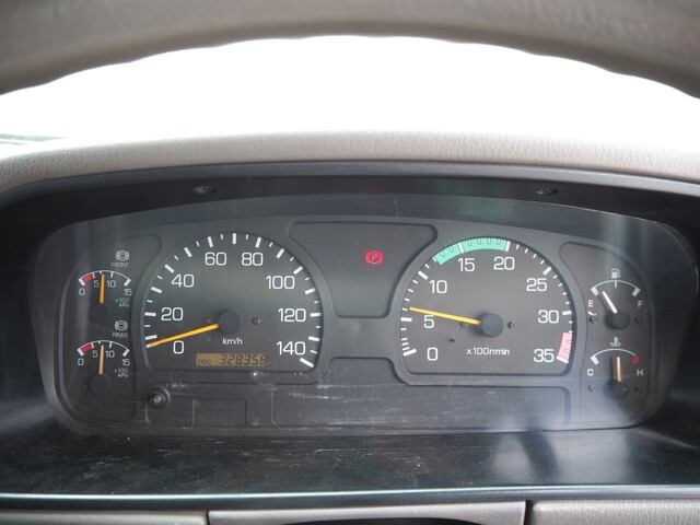 三菱ふそうファイタークレーン6段中型（4t）[写真40]