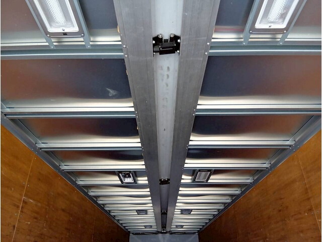 日野プロフィアアルミウイング大型（10t）[写真12]