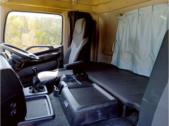 日野プロフィアアルミウイング大型（10t）[写真29]