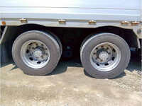 日野プロフィアアルミウイング大型（10t）[写真34]