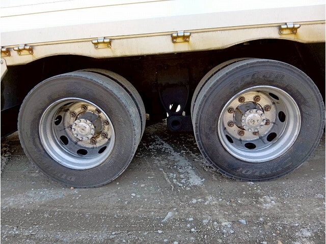 日野プロフィアアルミウイング大型（10t）[写真37]