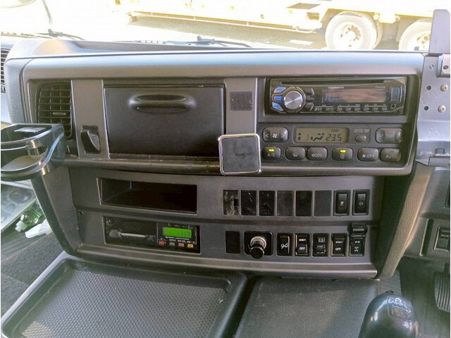 日野プロフィアアルミウイング大型（10t）[写真15]