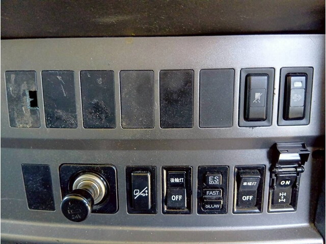 日野プロフィアアルミウイング大型（10t）[写真18]