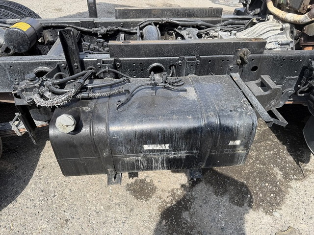 三菱ふそうキャンター平ボディ小型（2t・3t）[写真16]