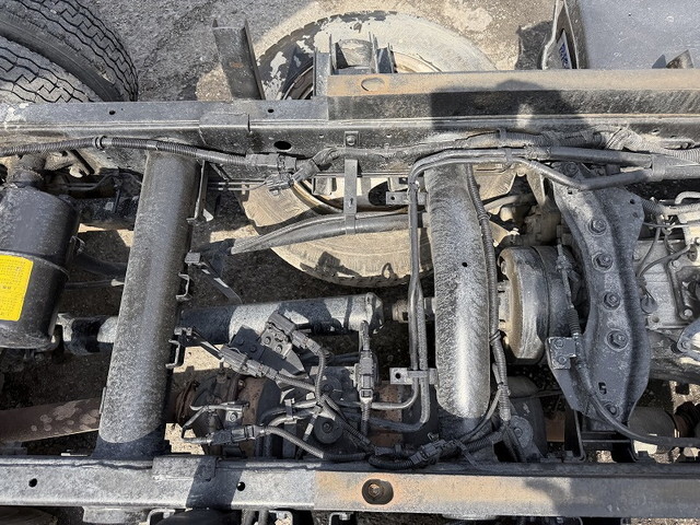 三菱ふそうキャンター平ボディ小型（2t・3t）[写真18]