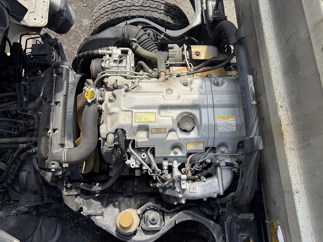 三菱ふそうキャンター平ボディ小型（2t・3t）[写真25]