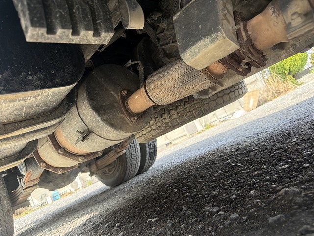 三菱ふそうキャンター平ボディ小型（2t・3t）[写真31]