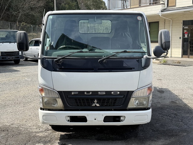 三菱ふそうキャンター平ボディ小型（2t・3t）[写真05]