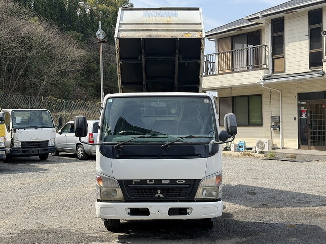 三菱ふそうキャンター平ボディ小型（2t・3t）[写真08]