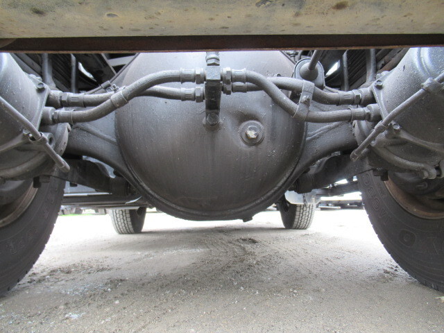 三菱ふそうグレートトレーラーヘッド（トラクターヘッド）大型（10t）[写真11]