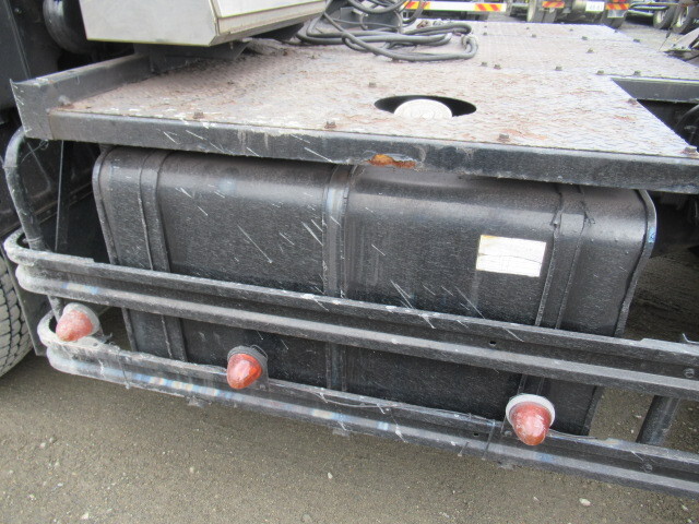 三菱ふそうグレートトレーラーヘッド（トラクターヘッド）大型（10t）[写真17]