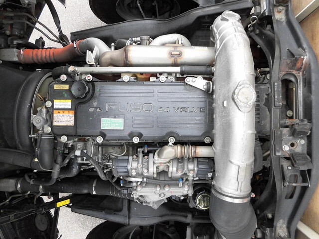 三菱ふそうファイター平ボディ中型（4t）[写真19]