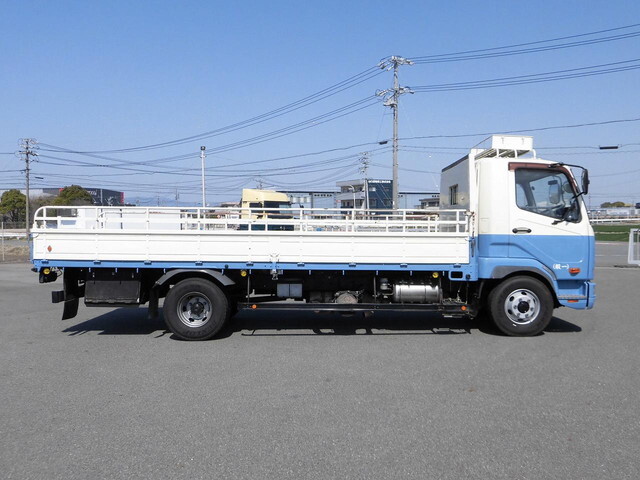 三菱ふそうファイター平ボディ中型（4t）[写真06]