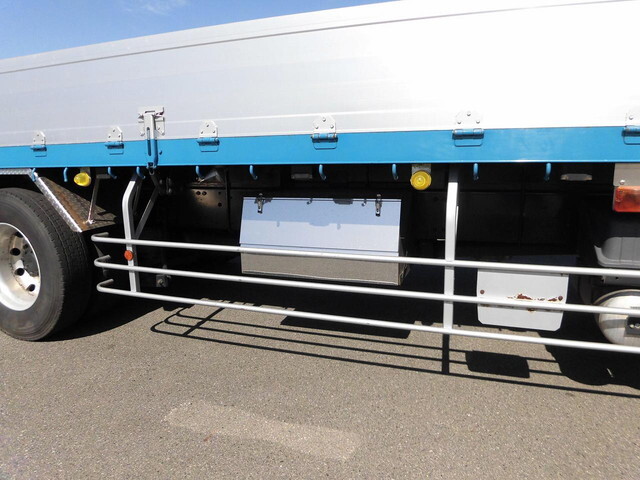 三菱ふそうスーパーグレートアルミブロック大型（10t）[写真26]