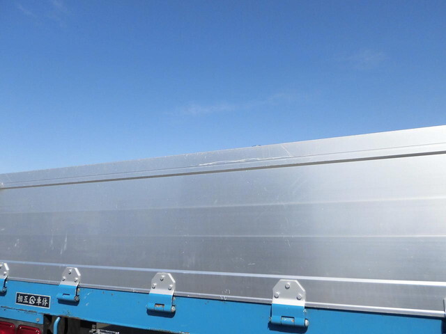 三菱ふそうスーパーグレートアルミブロック大型（10t）[写真28]