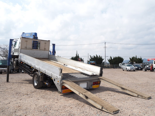 三菱ふそうファイターセルフクレーン6段増トン（6t・8t）[写真02]