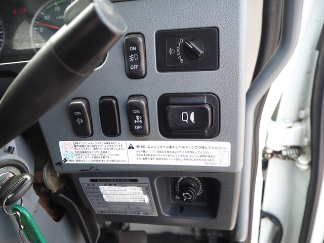 三菱ふそうファイターセルフクレーン6段増トン（6t・8t）[写真39]