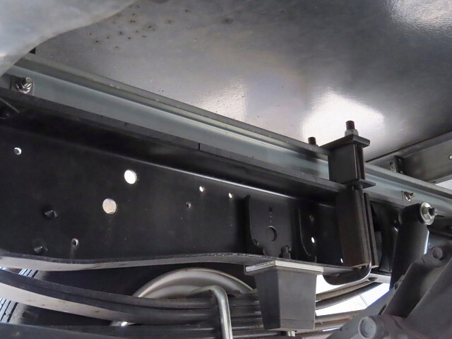 いすゞエルフ冷凍車（冷蔵車）小型（2t・3t）[写真10]